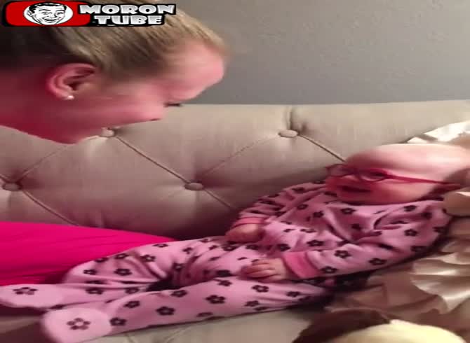 Video :This infant is very happy to meet his mommy for the first time